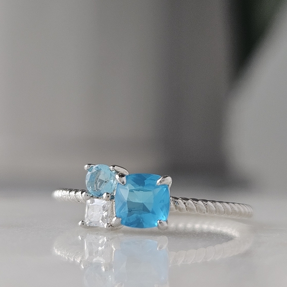 Blue Aquamarine Swarovski crystal ring, 925 Sterling Silver - Picture 3 of 9